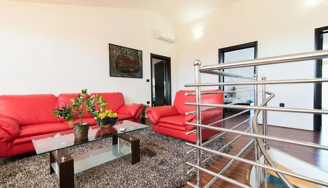 Villa Filip - Private Pool & Gym Pula